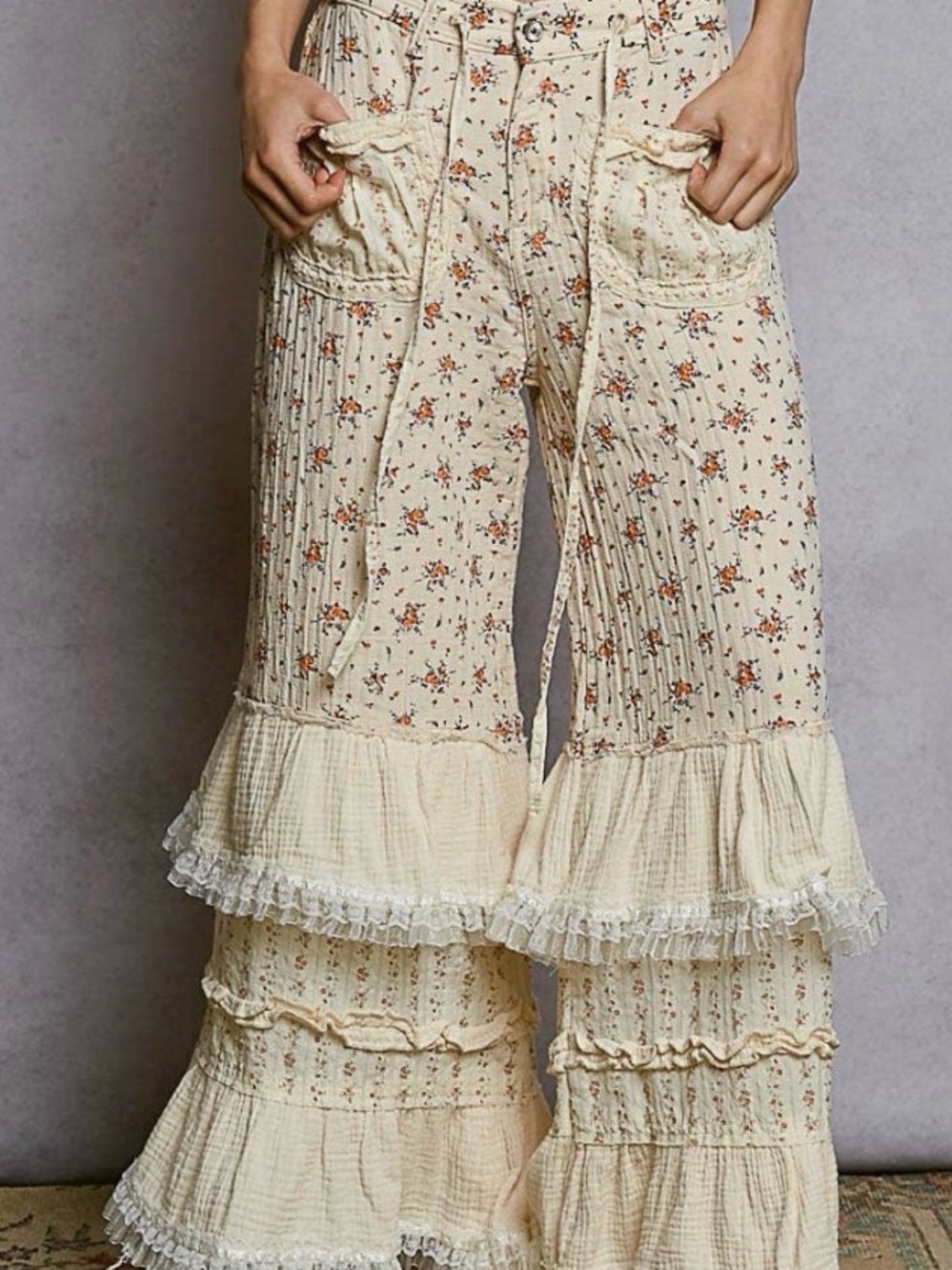 POL Cream Floral Tiered pants with Ruffle Hem - Picture 7 of 9